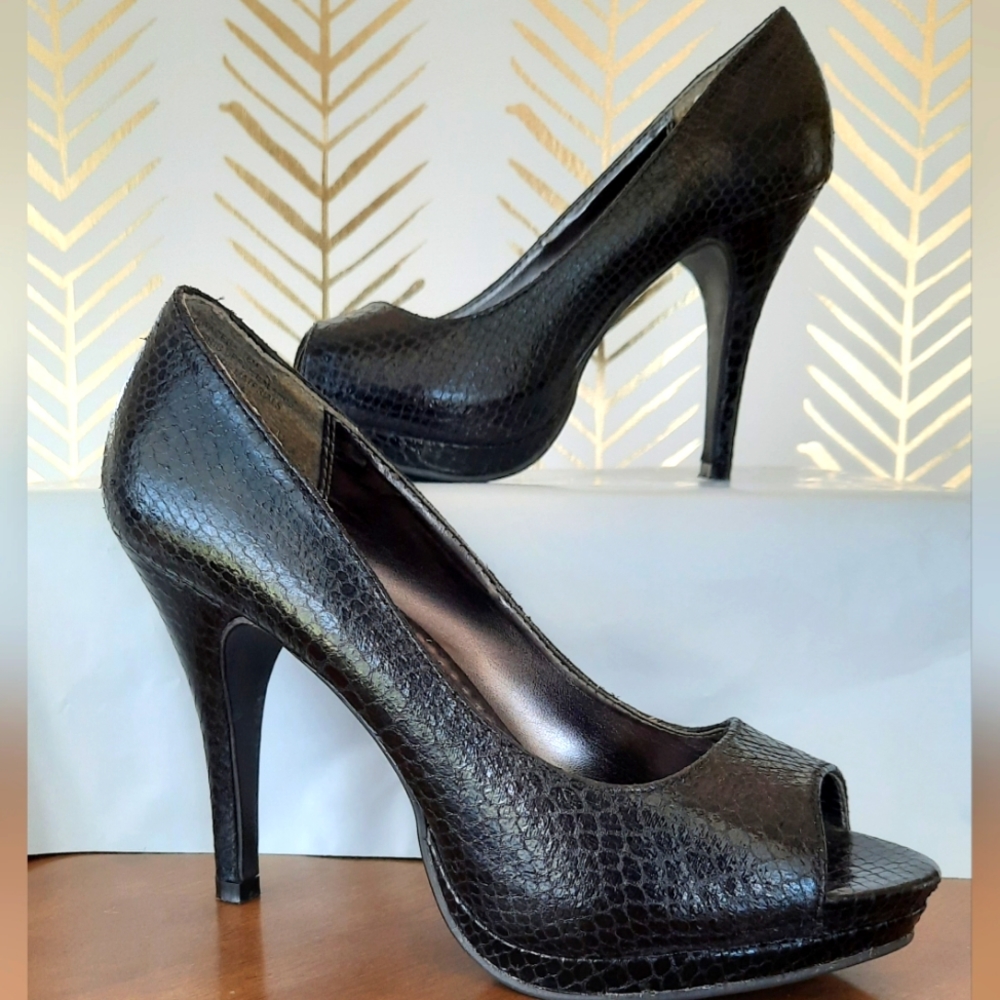 Rampage Gracee 4" Black Heels